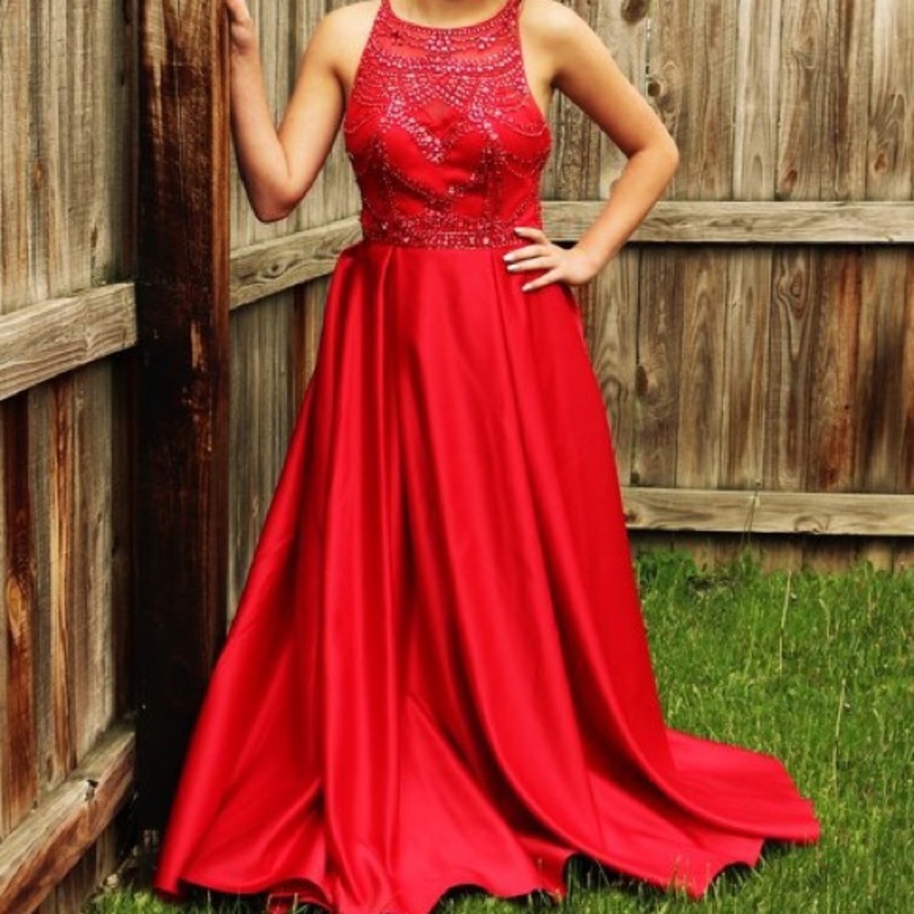 Red prom dress